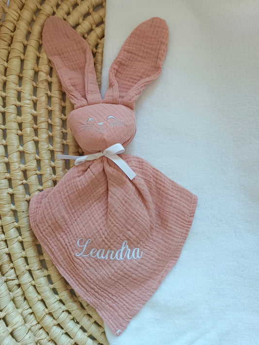 Doudou lapin en gaze de coton terracotta
