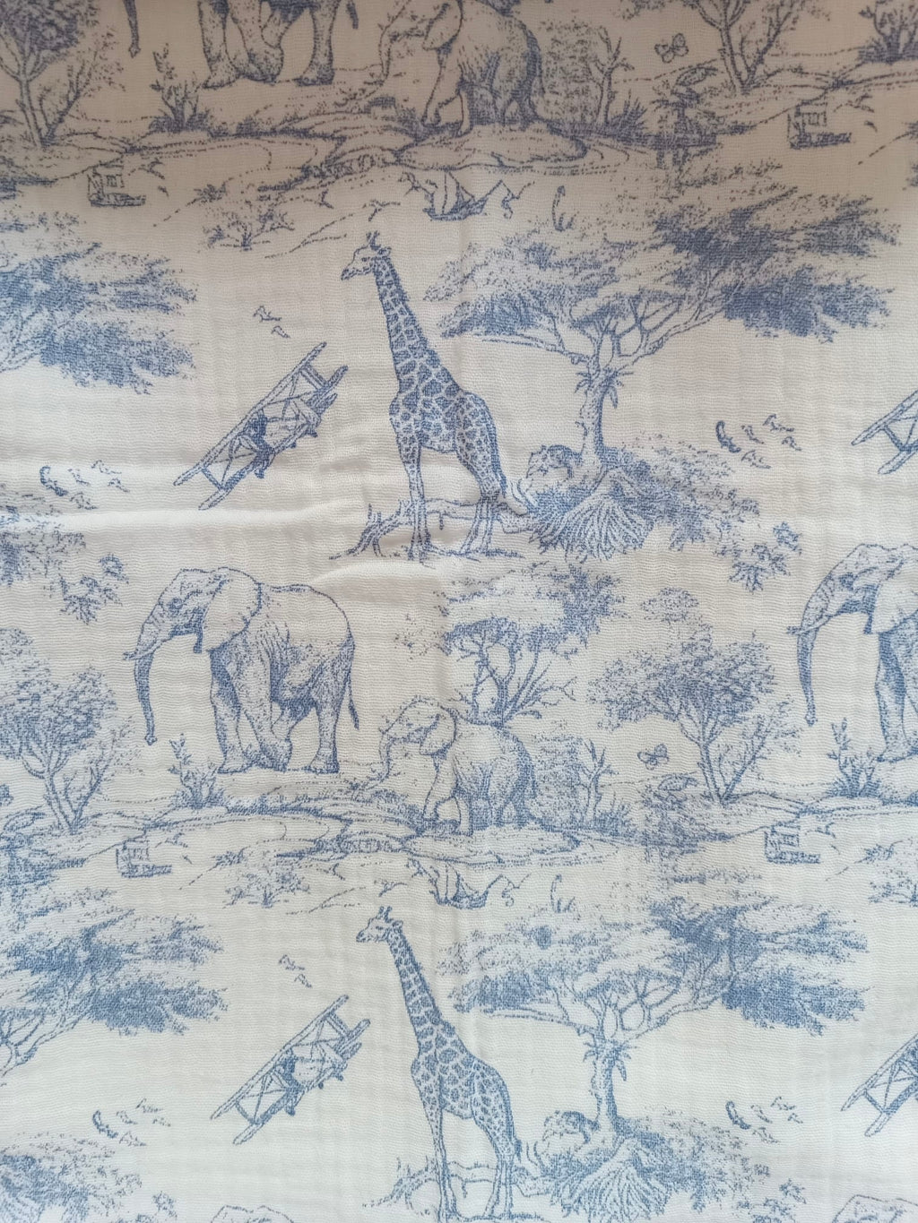 Couverture en gaze de coton safari tons bleuté et polaire blanc - personnalisable -