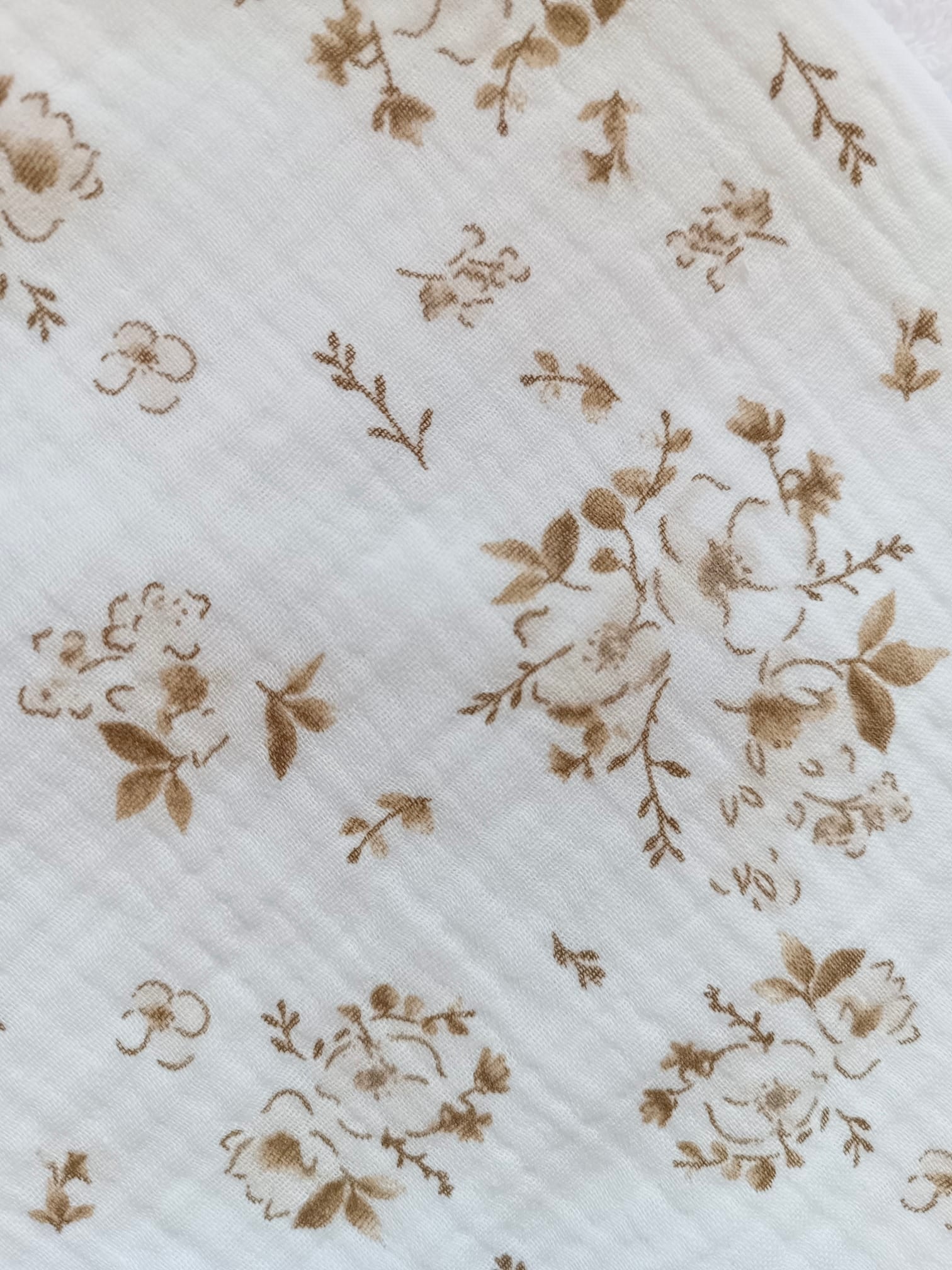 Cape de bain en gaze de coton et polaire fleurs de coton tons beige/marron