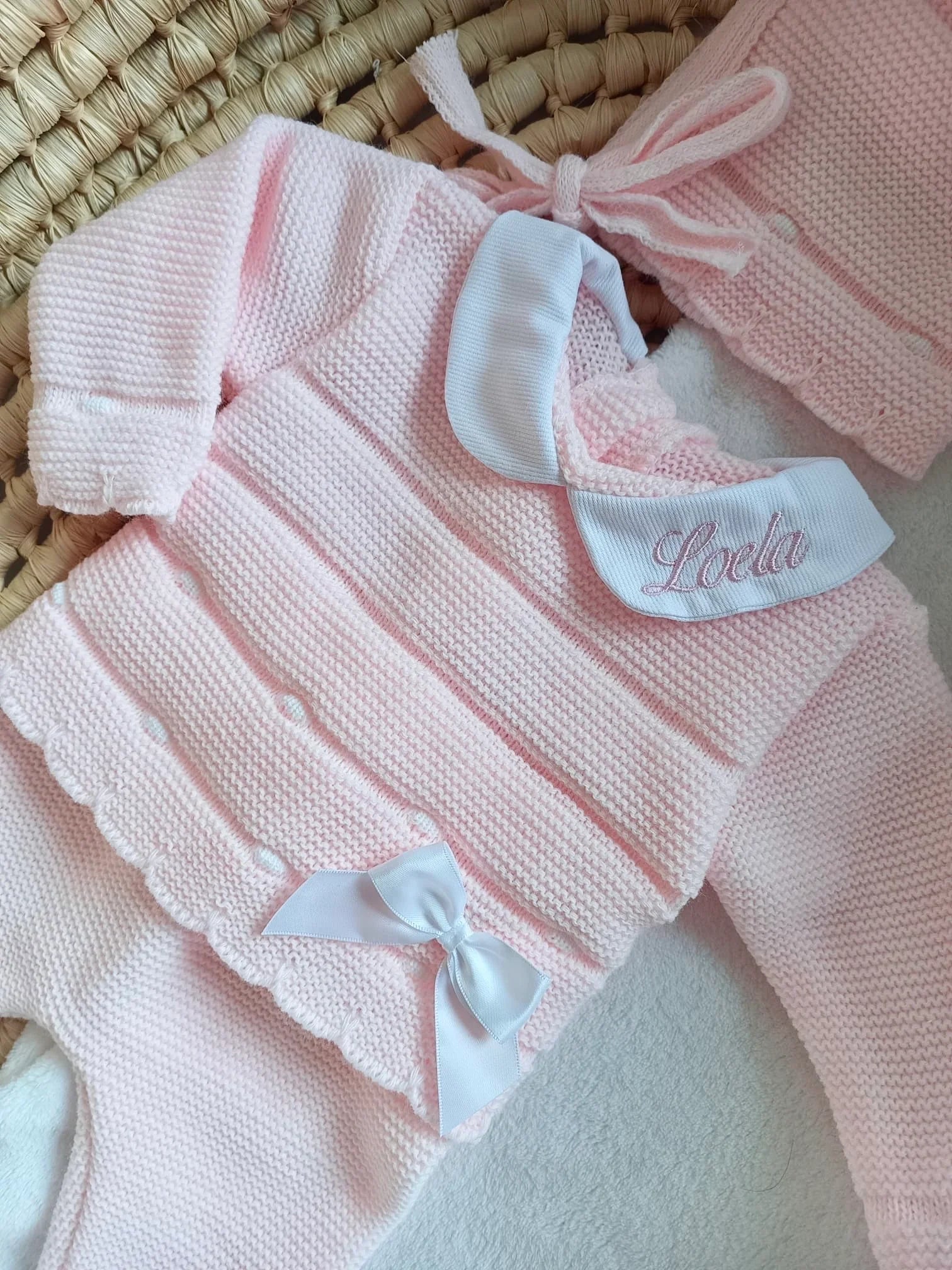 Ensemble naissance en maille personnalisé - Grâce