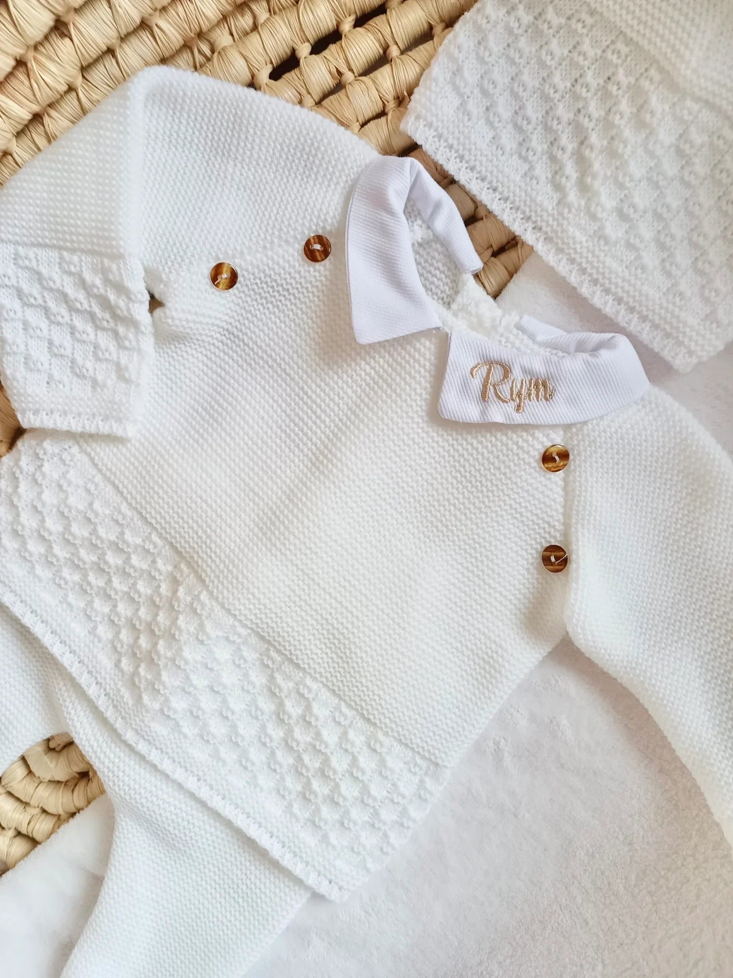 Ensemble naissance en maille personnalisé - Petit Trésor
