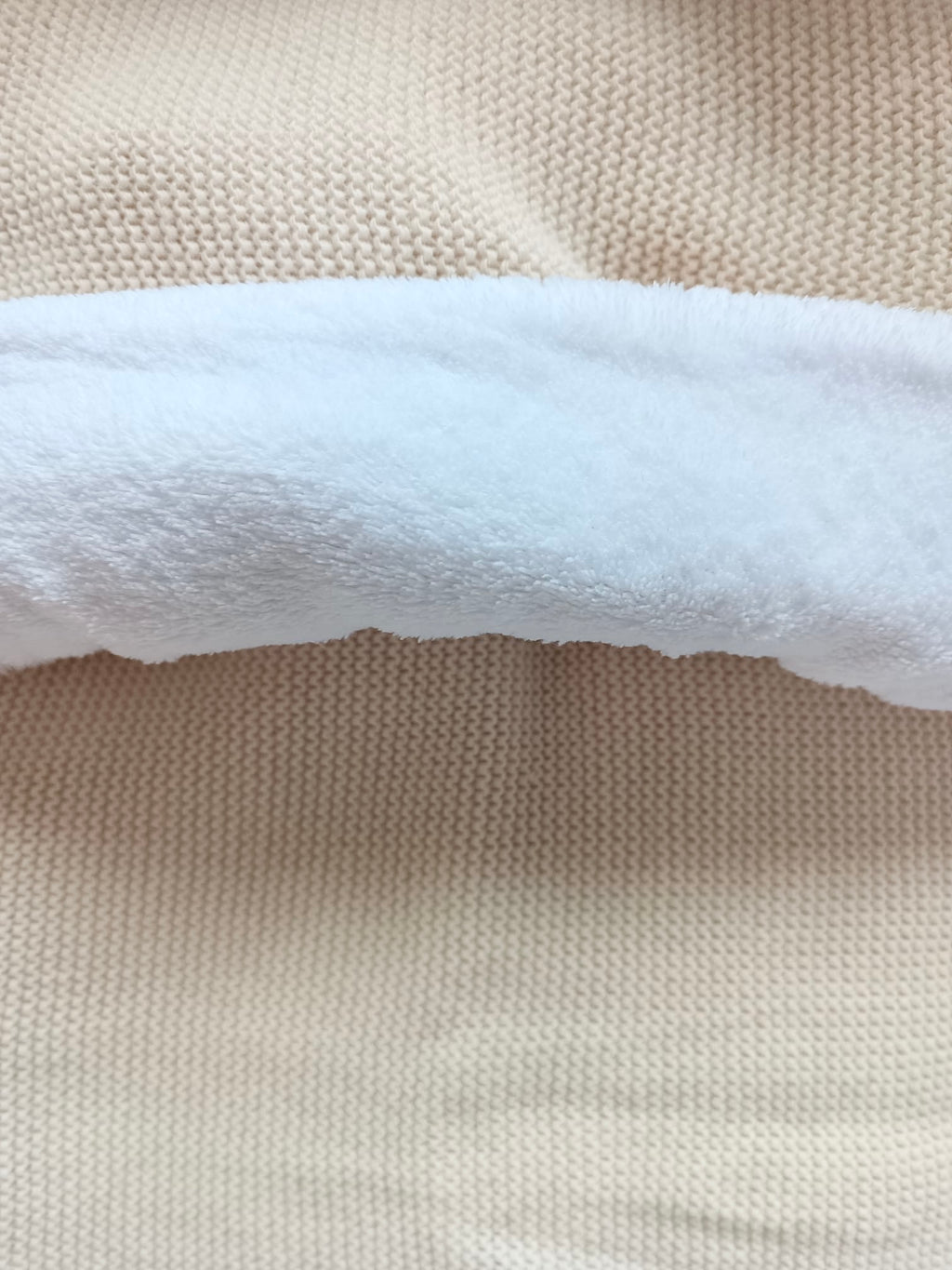 Couverture maille beige et polaire blanc - personnalisable -