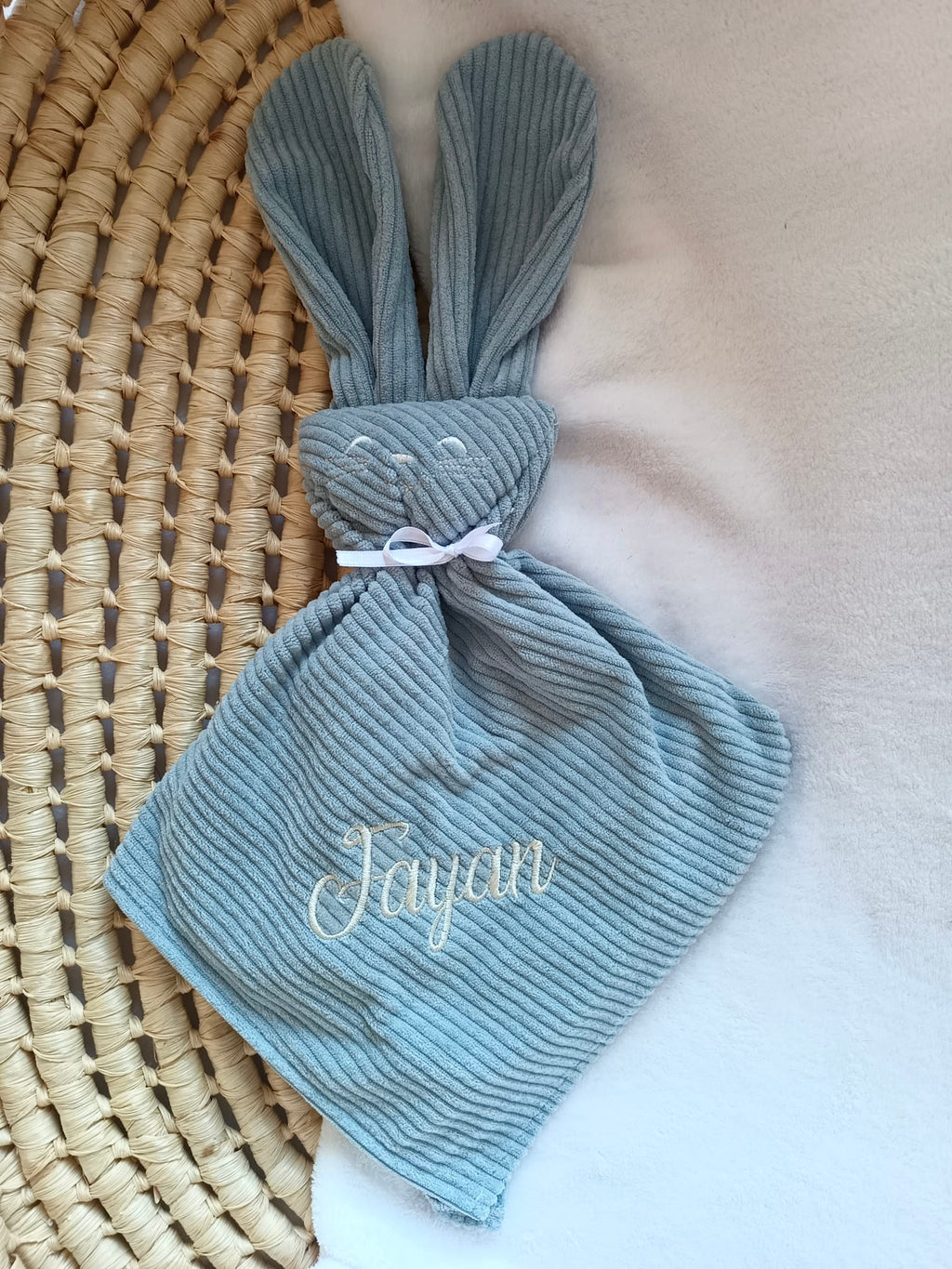 Doudou lapin yeux avec oreilles velours bleu gris