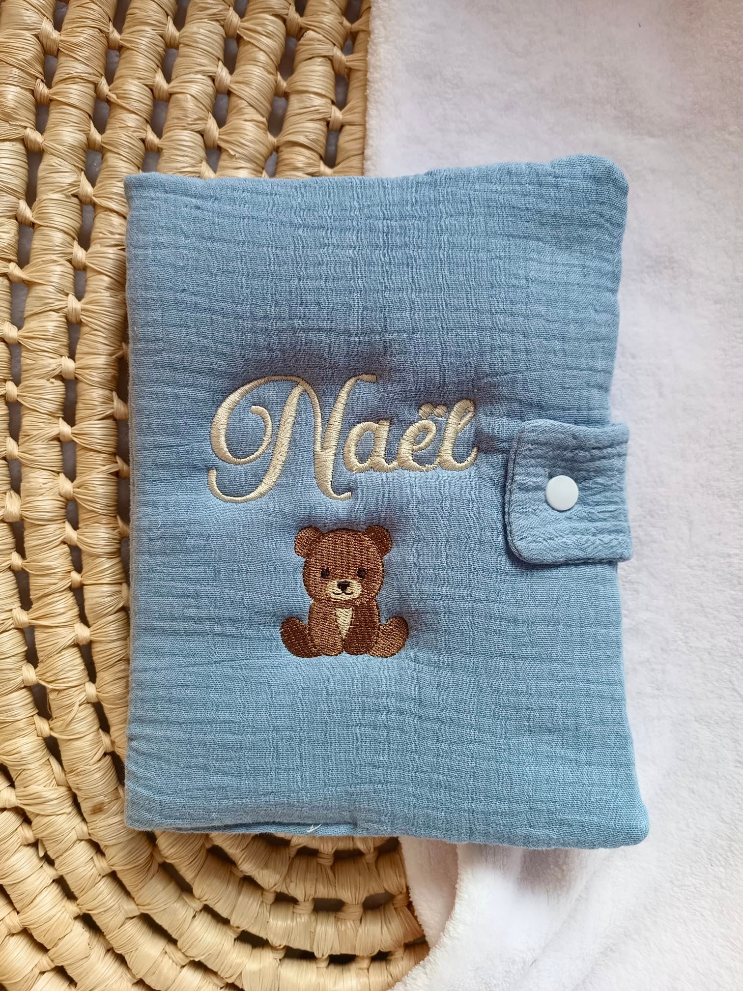 Protège carnet de santé en gaze de coton bleu denim - personnalisable -