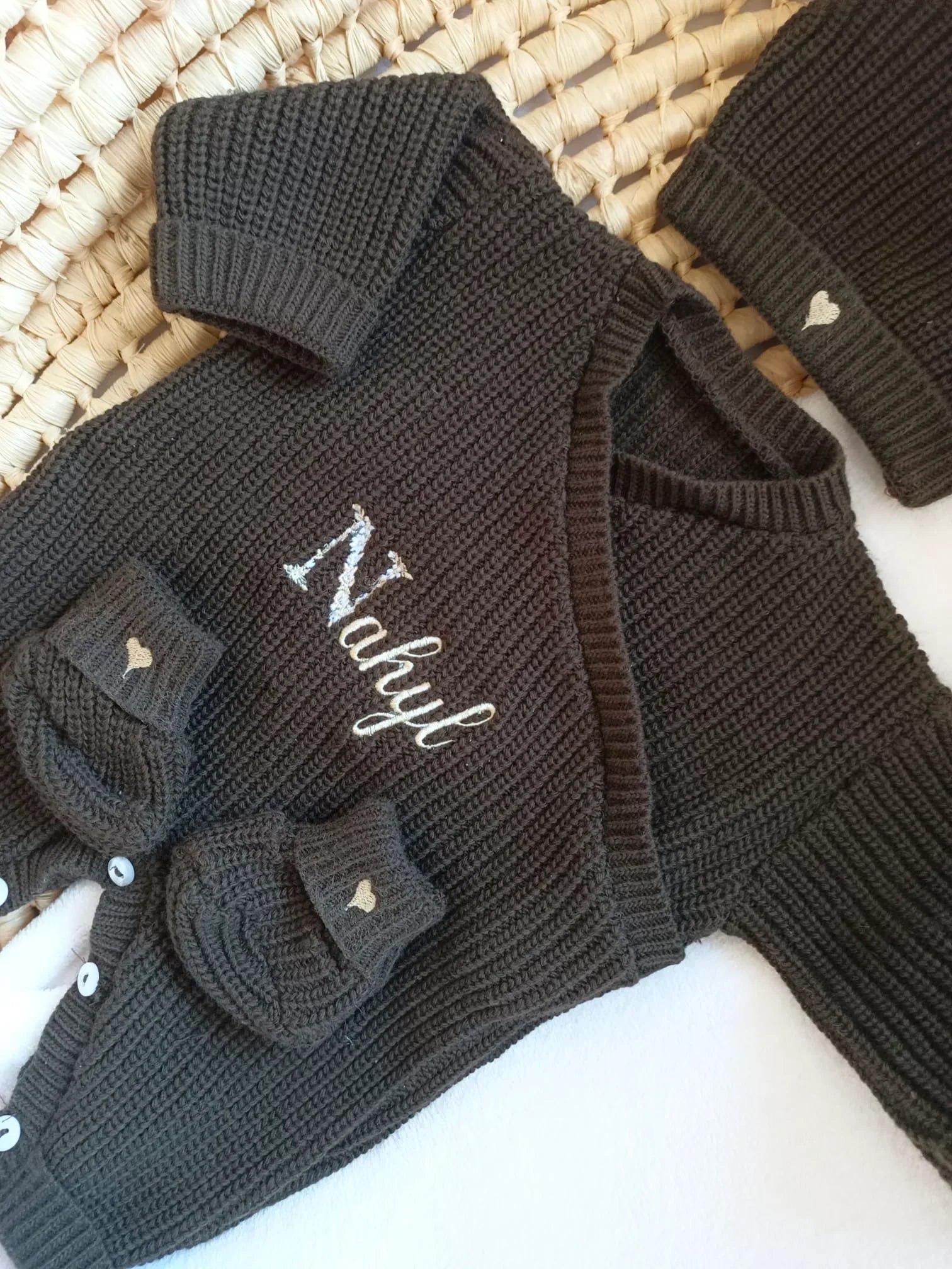 Combinaison naissance personnalisée en maille croisée – ensemble 3 pièces