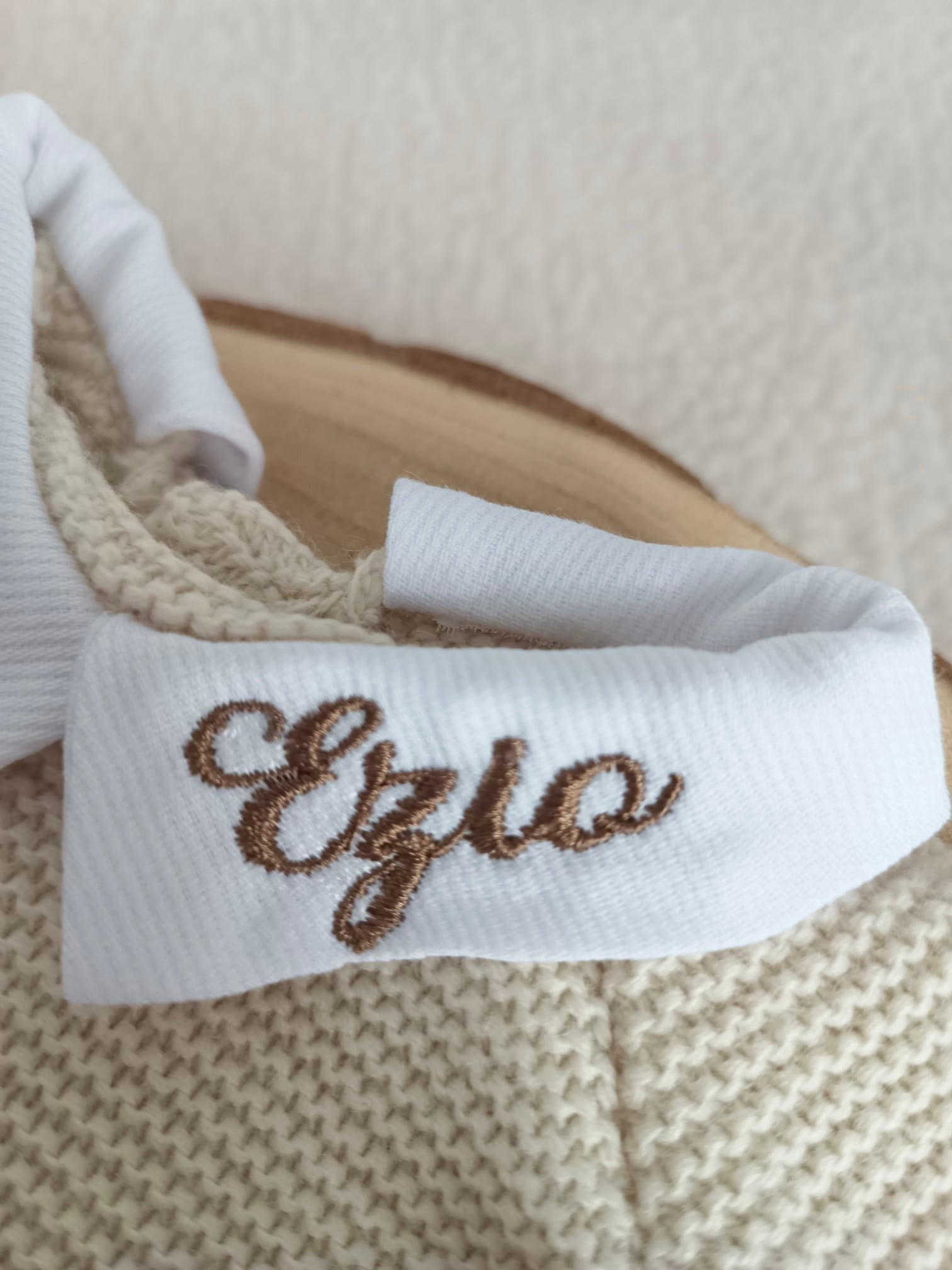 Ensemble complet naissance beige 0/3 mois avec boutons bois