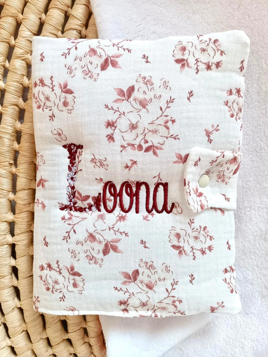 Protège carnet de santé personnalisé bébé – Fleurs de Coton