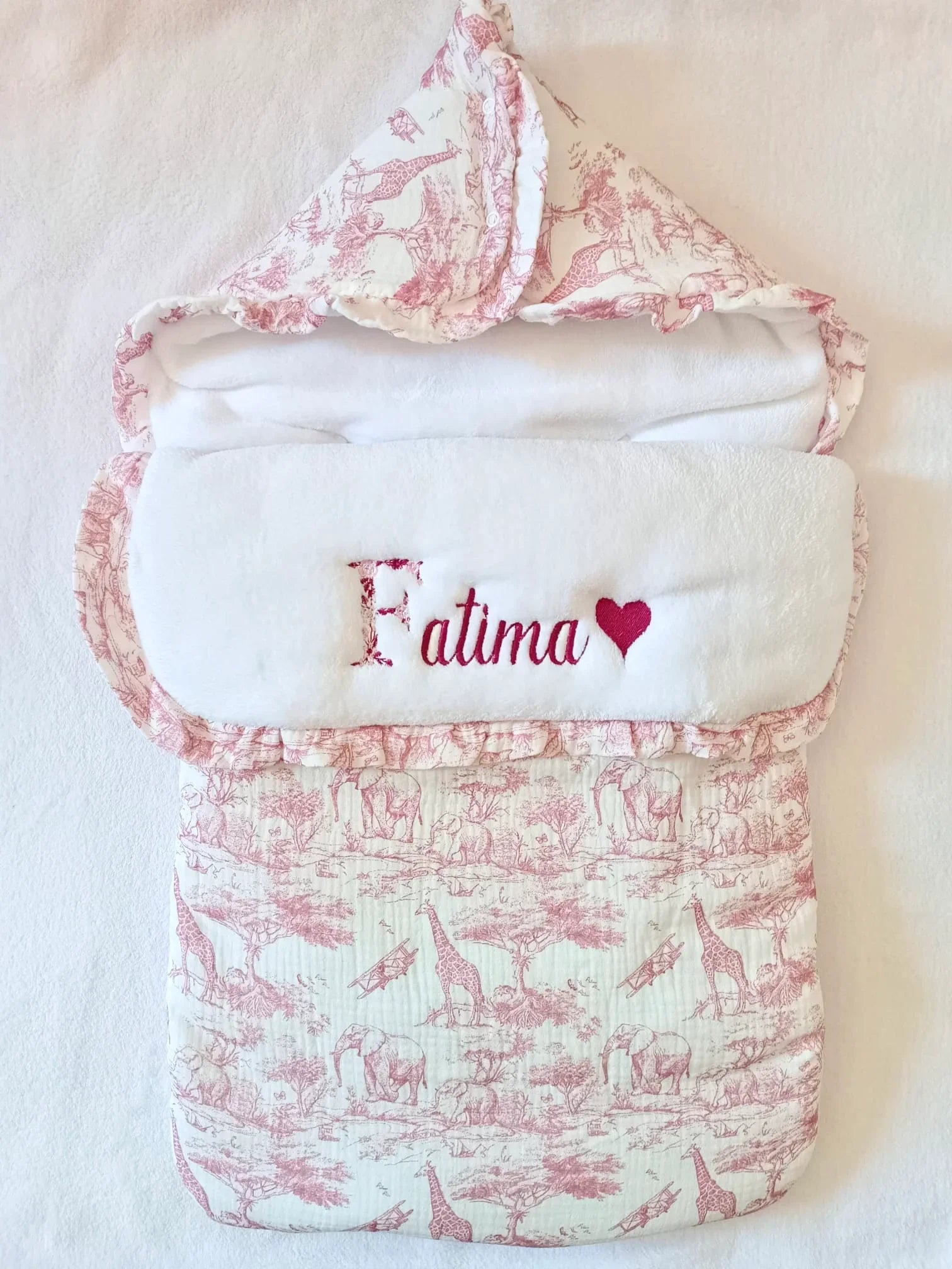 Nid d’ange bébé personnalisé – Safari