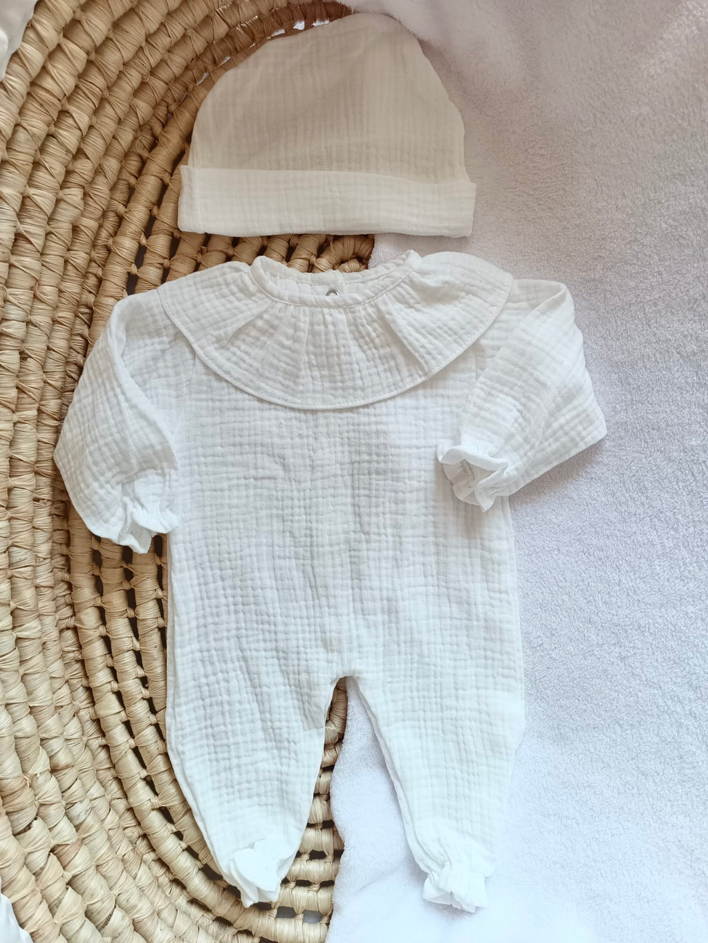 Combinaison à volant 100% coton 0/3 mois