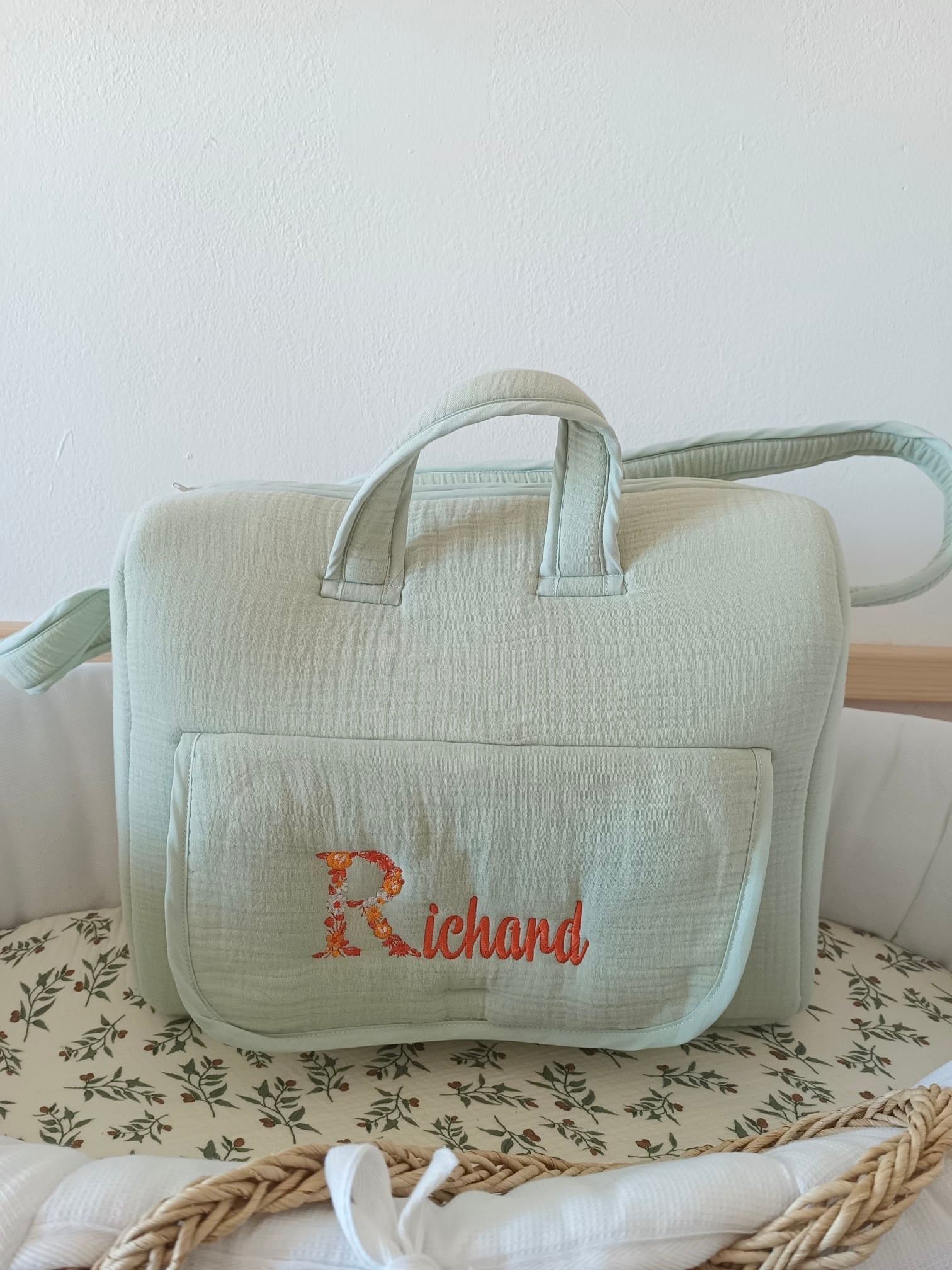 Sac à langer en gaze de coton vert sauge - personnalisable -