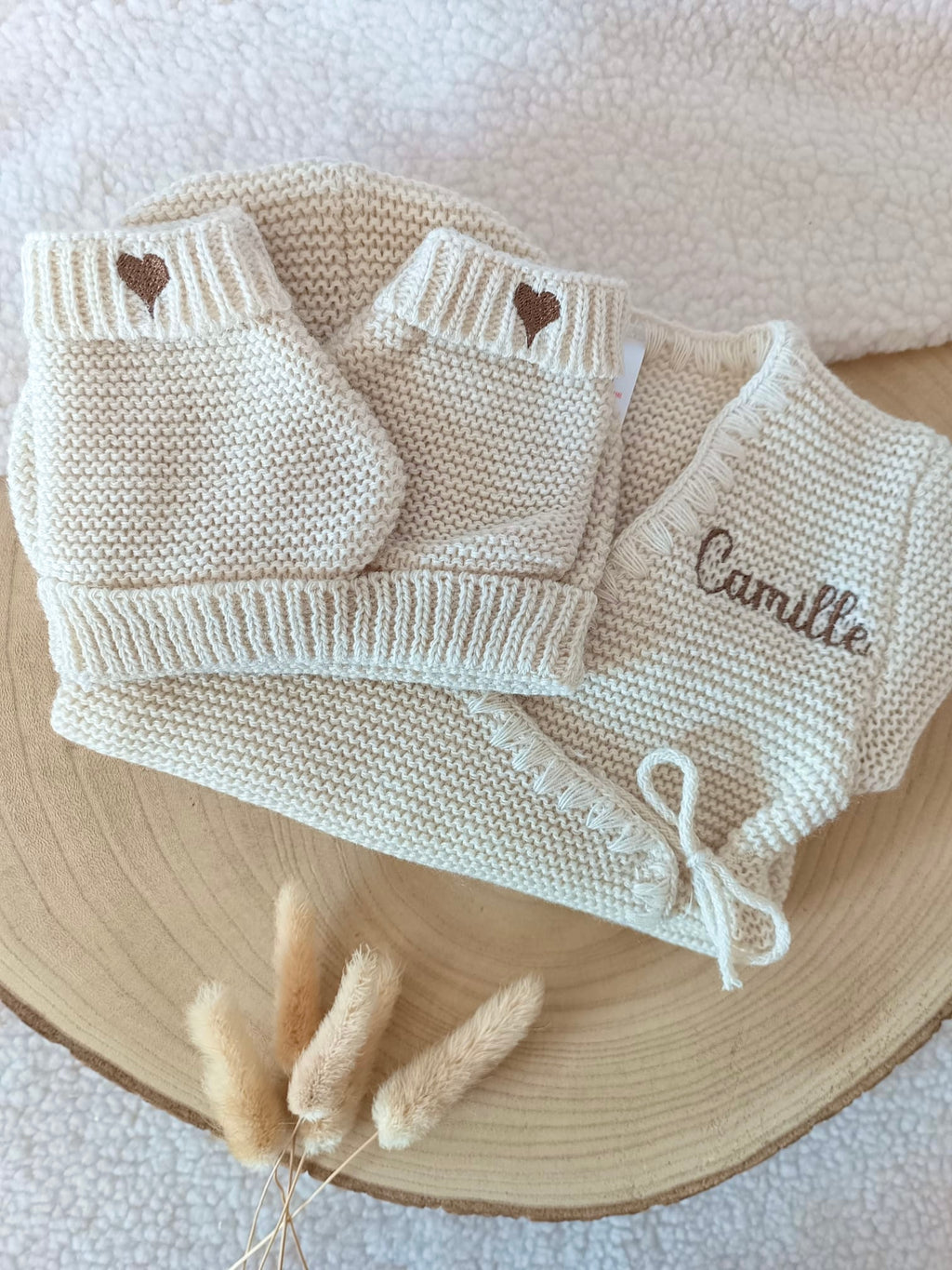Tenue naissance 0/3 mois en maille beige - personnalisable