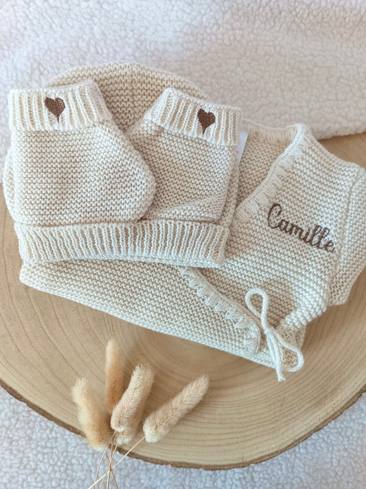 Tenue naissance 0/3 mois en maille beige - personnalisable