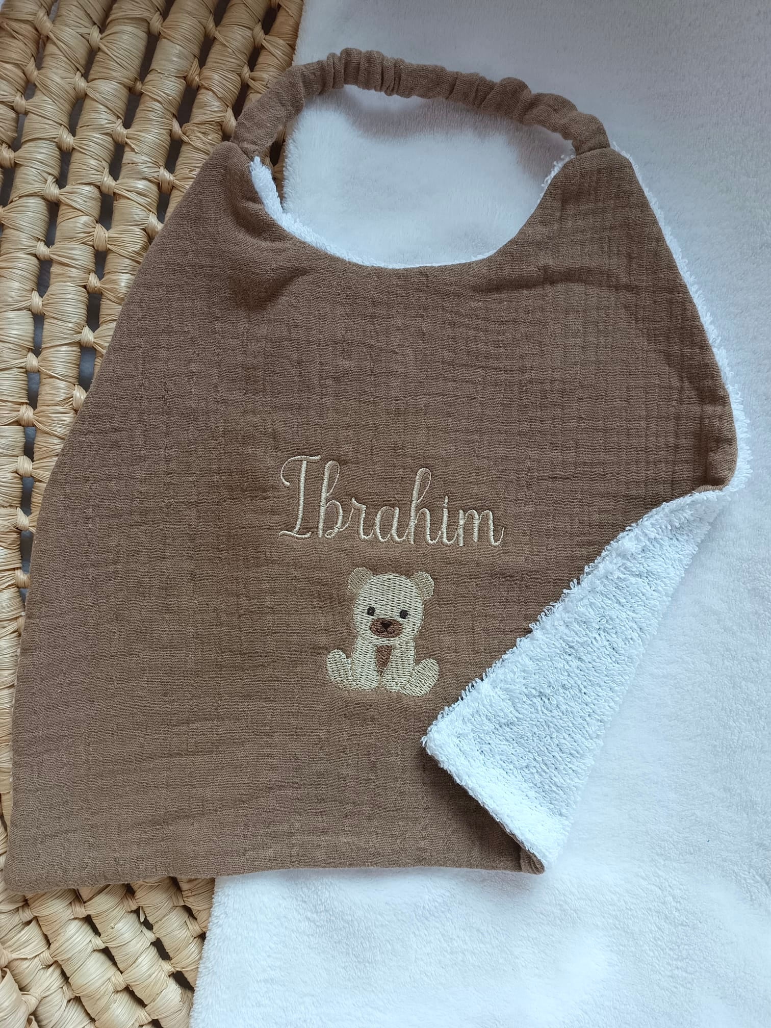 Bavoir personnalisé bébé en gaze de coton