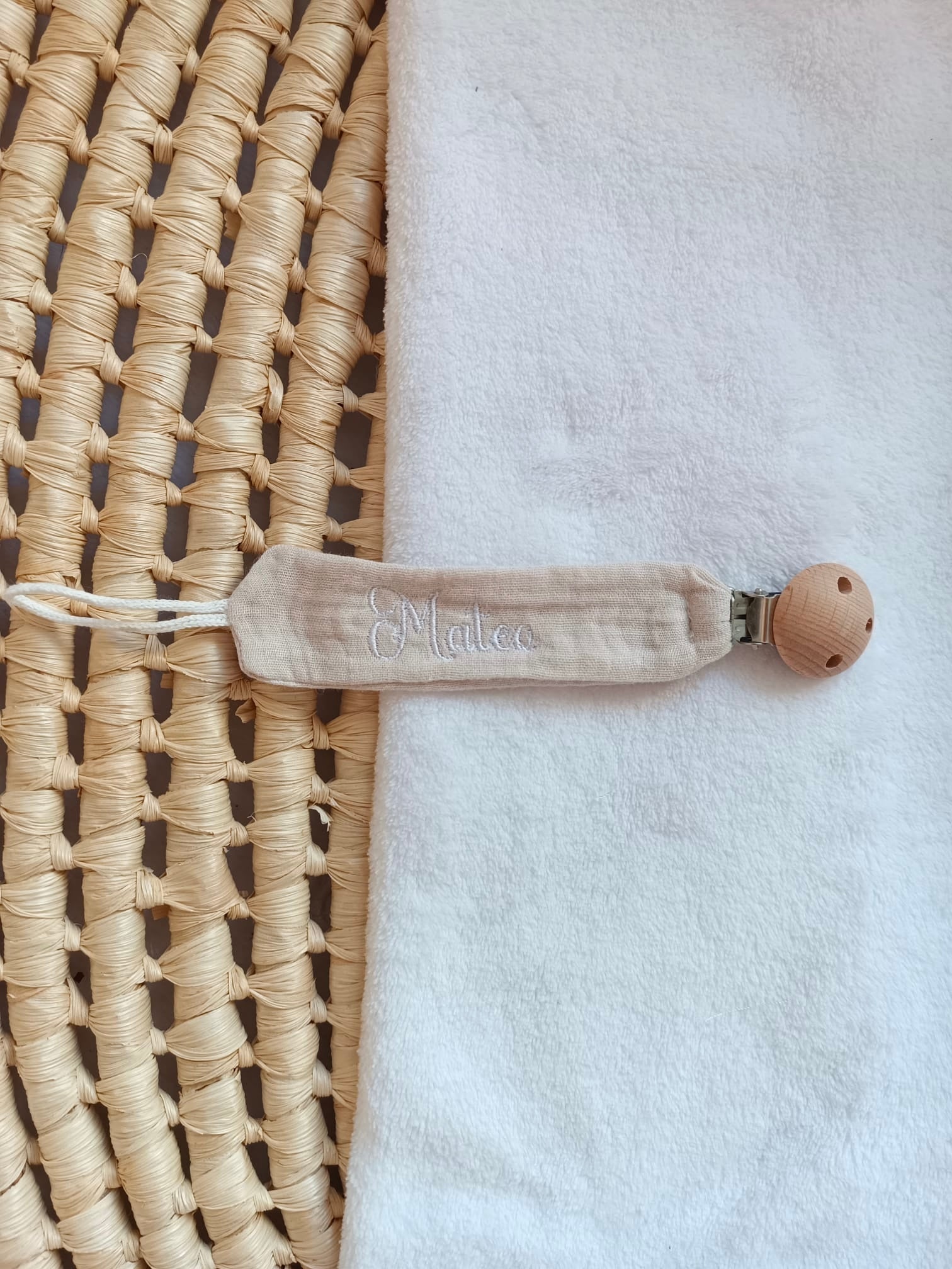 Attache tétine personnalisée bébé en gaze de coton