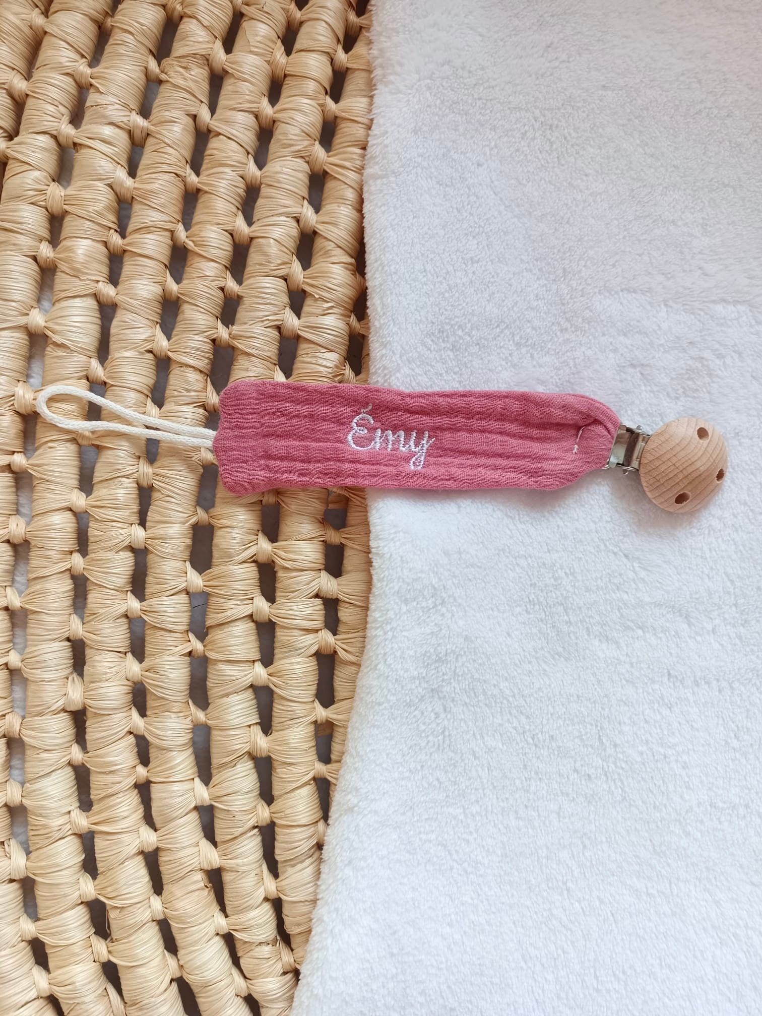 Attache-tétine personnalisée bébé en gaze de coton