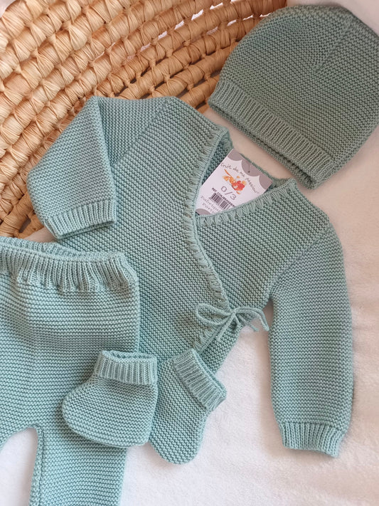 Tenue naissance 0/3 mois en maille vert d'eau - personnalisable