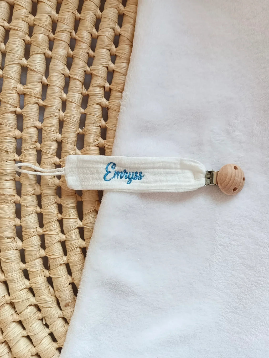 Attache tétine personnalisée bébé en gaze de coton