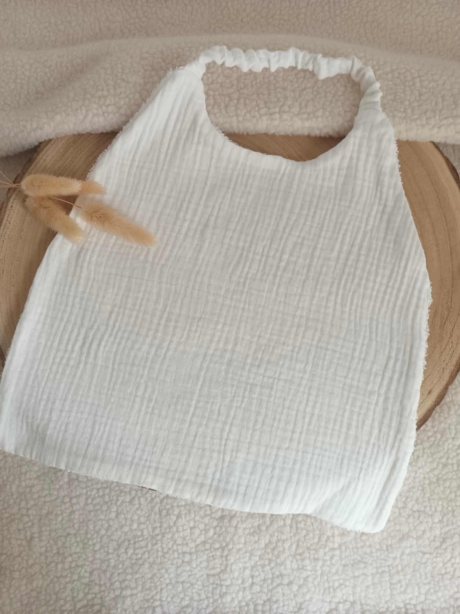 Bavoir en gaze de coton blanc