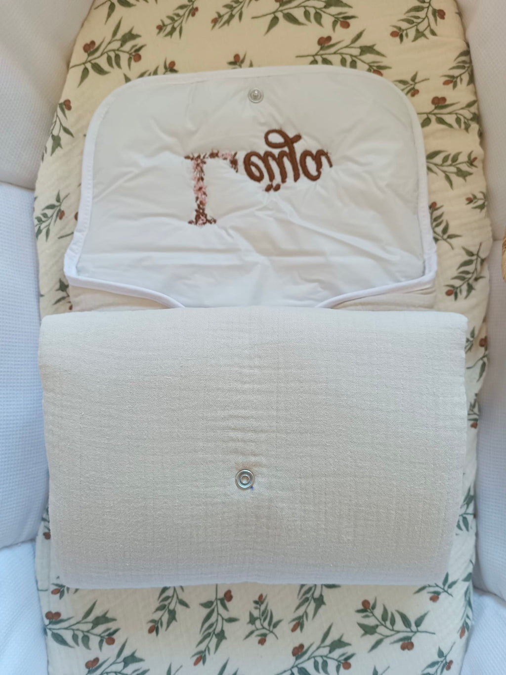 Tapis à langer en gaze de coton beige - personnalisable -