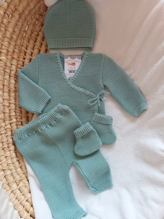 Tenue naissance 0/3 mois en maille vert d'eau - personnalisable