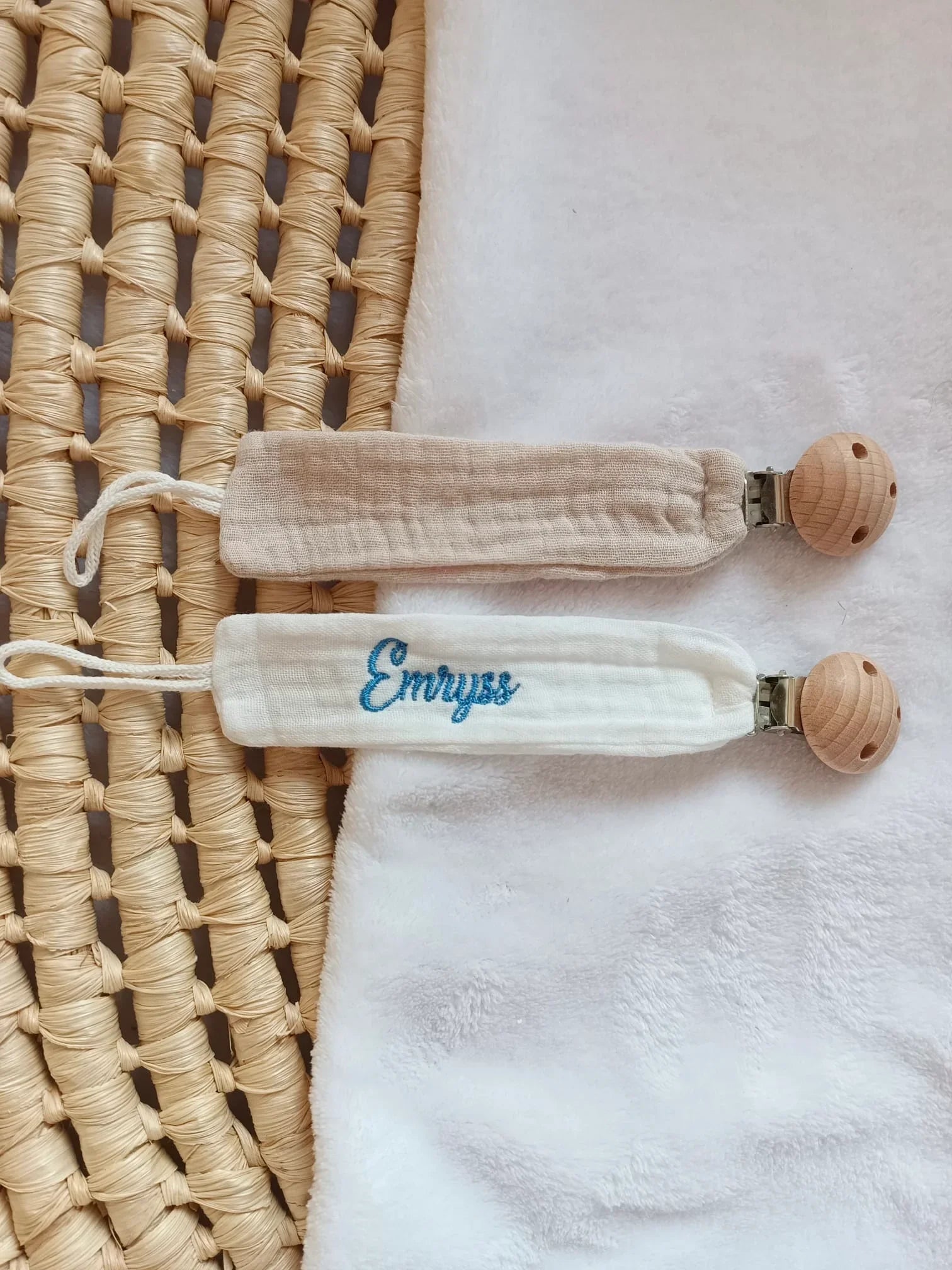 Attache tétine personnalisée bébé en gaze de coton