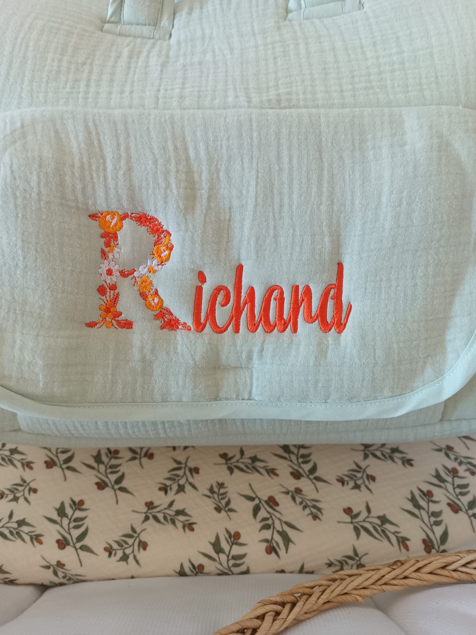 Sac à langer en gaze de coton vert sauge - personnalisable -