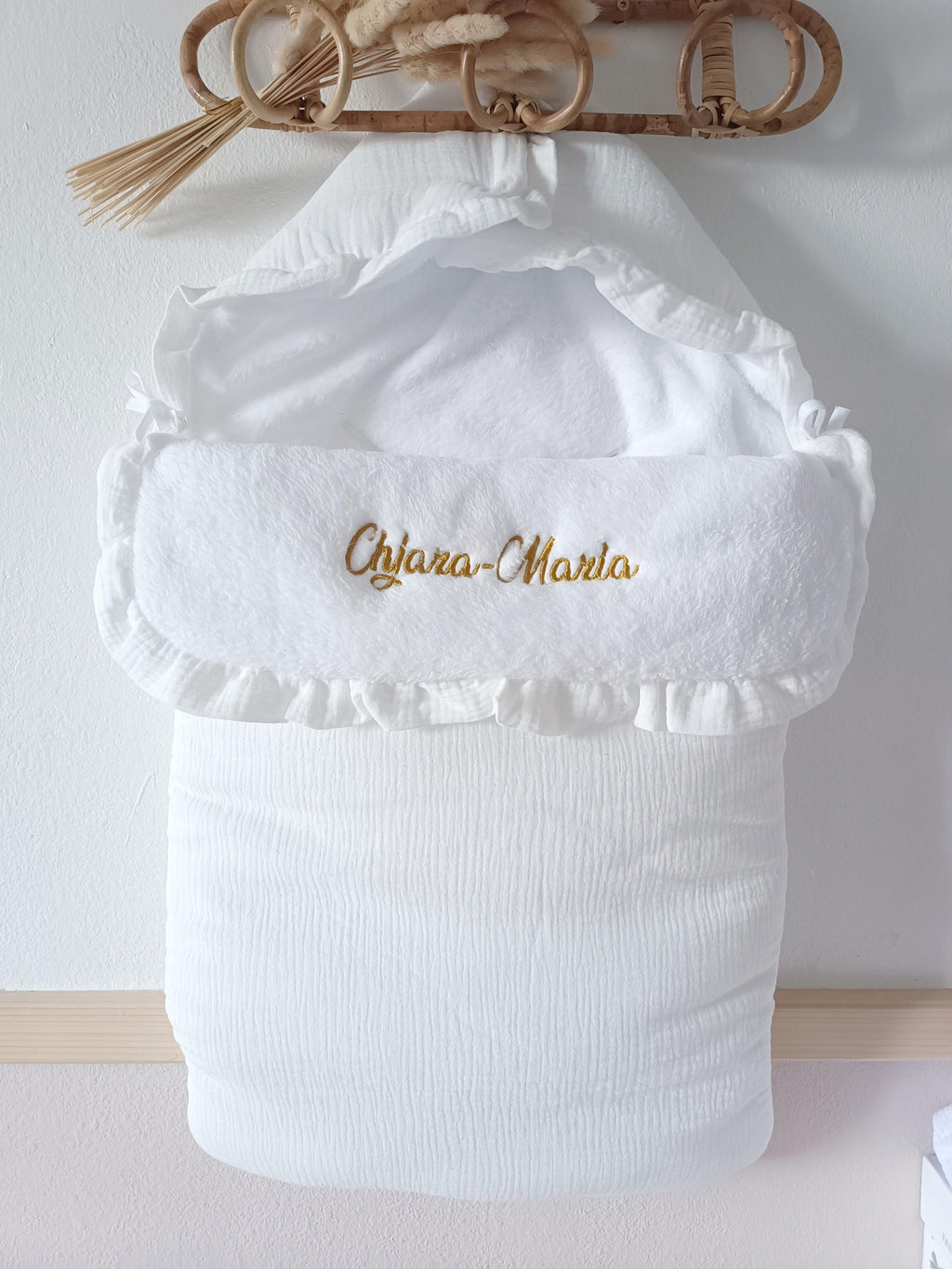 Nid d'ange en gaze de coton et polaire blanc