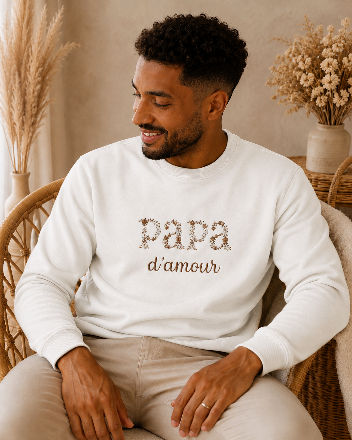 Pull Papa d'amour personnalisé - Broderie lettre fleuries