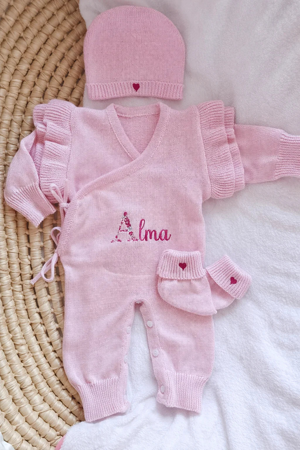 Combinaison naissance personnalisée à volants 100% coton – ensemble 3 pièces