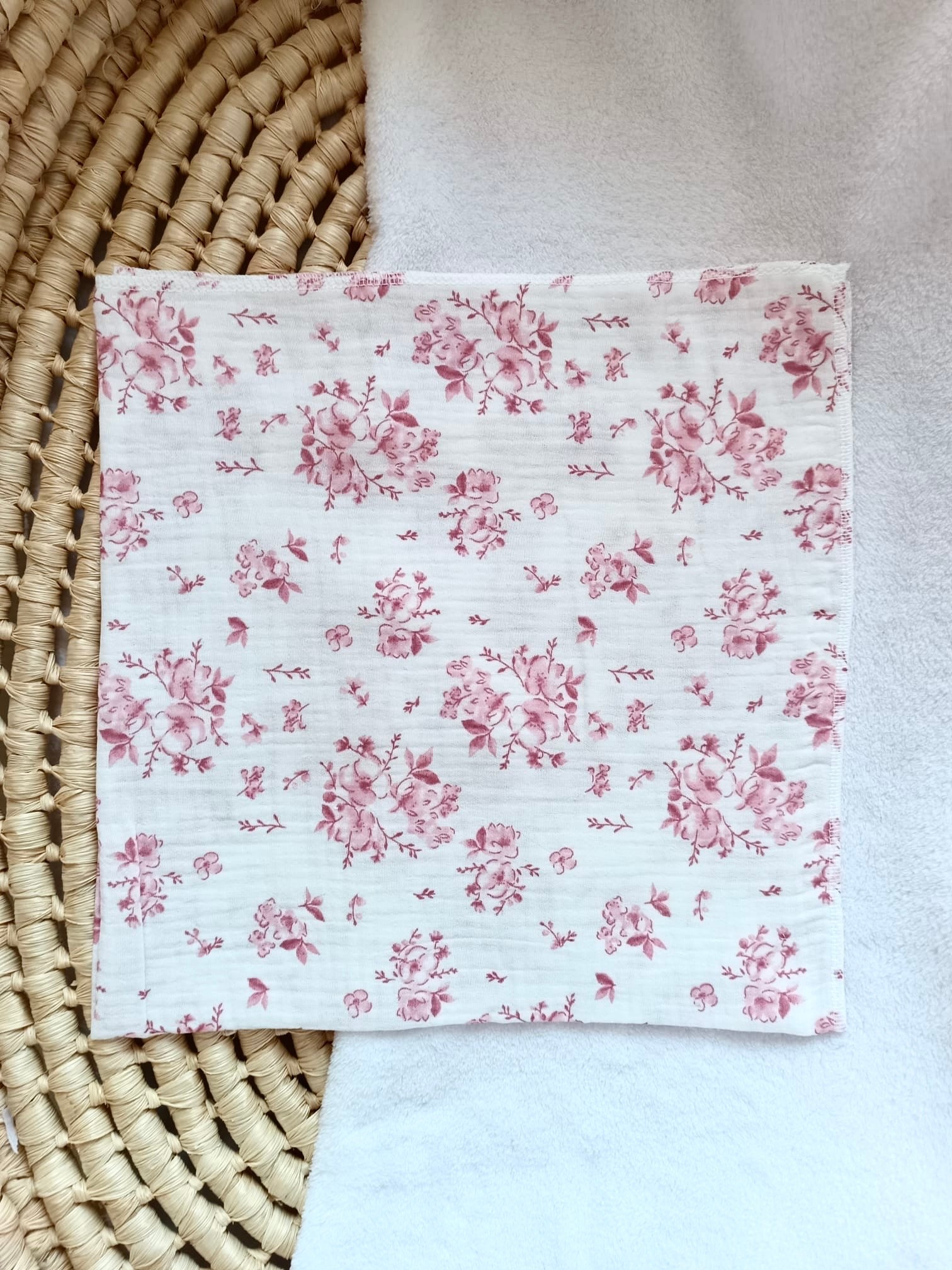 Lange personnalisé bébé en gaze de coton – Fleurs de coton