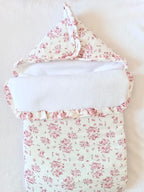 Nid d’ange bébé personnalisé – Fleur de coton
