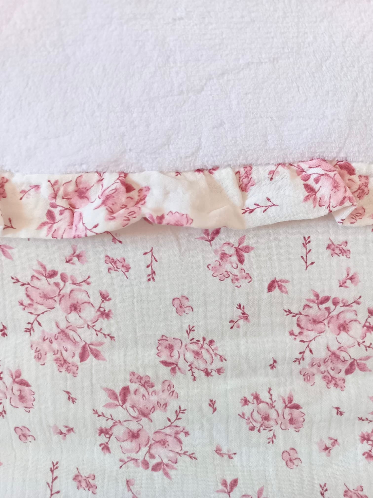 Nid d’ange bébé personnalisé – Fleur de coton